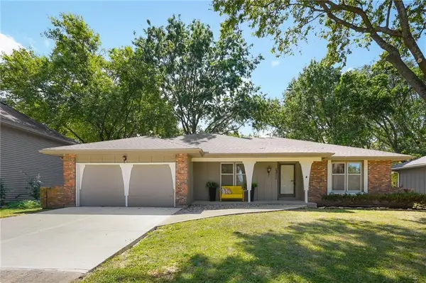13711 W 69th Street, Shawnee, KS 66216