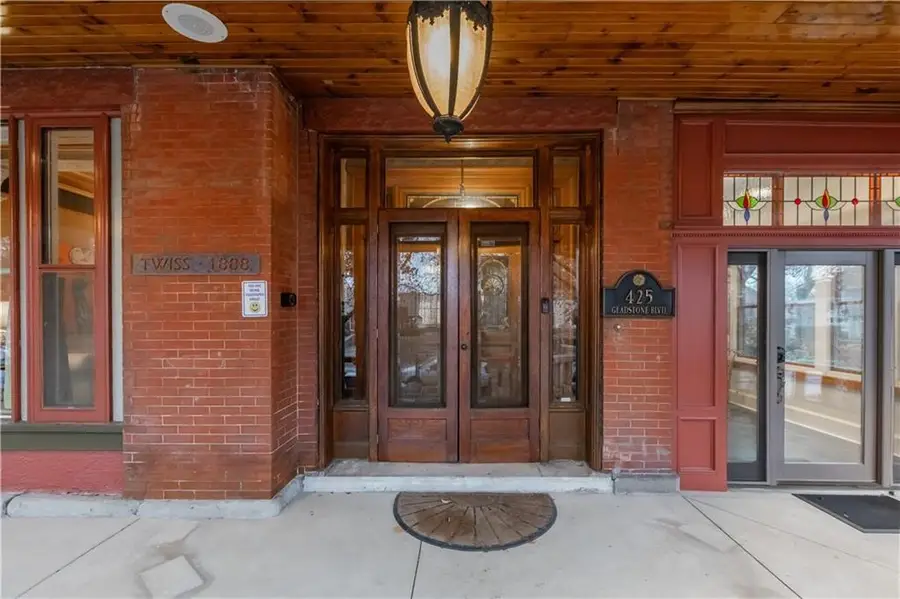 425 Gladstone Boulevard, Kansas City, MO 64124 - #3