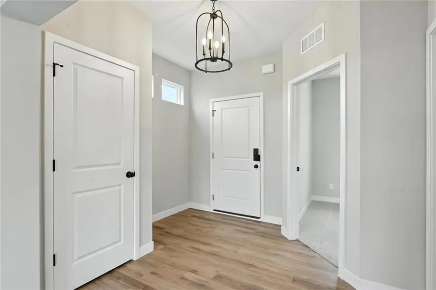 3057 NW 96th Terrace, Kansas City, MO 64154 - #3