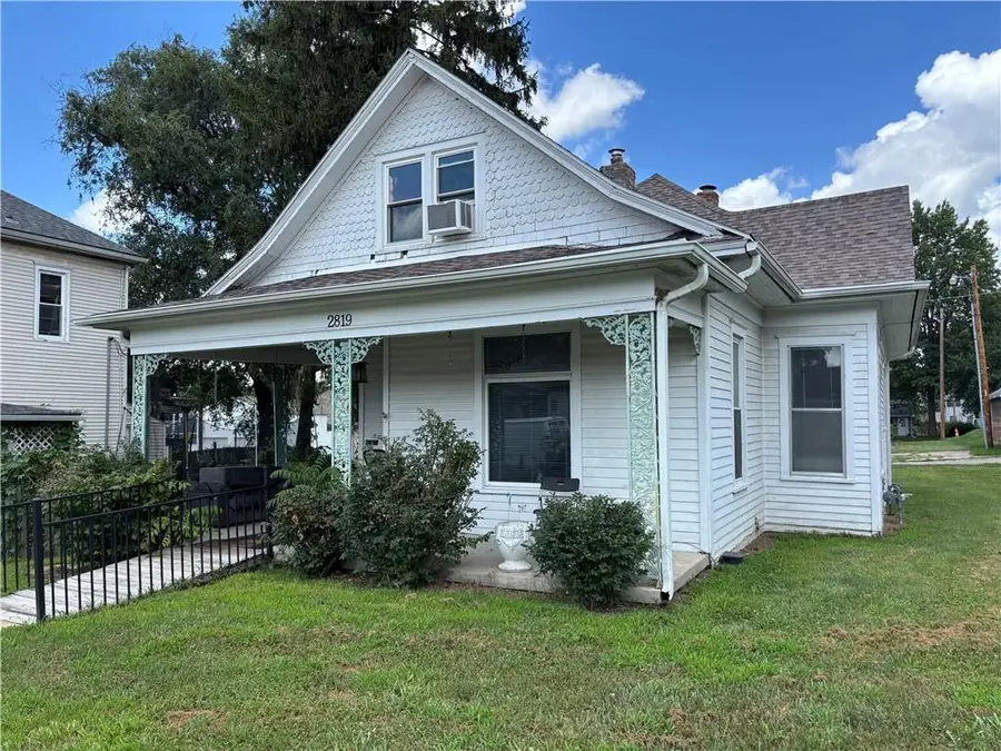 2819 Felix Street, Saint Joseph, MO 64501 - #2