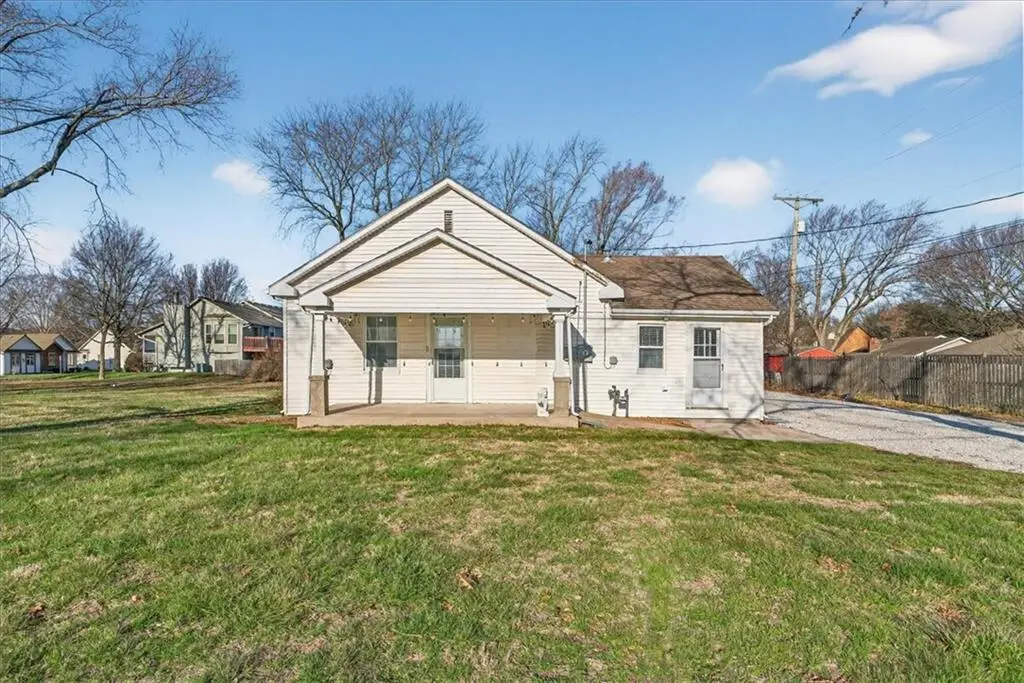 1490 NE Independence Avenue, Lees Summit, MO 64086 - #1