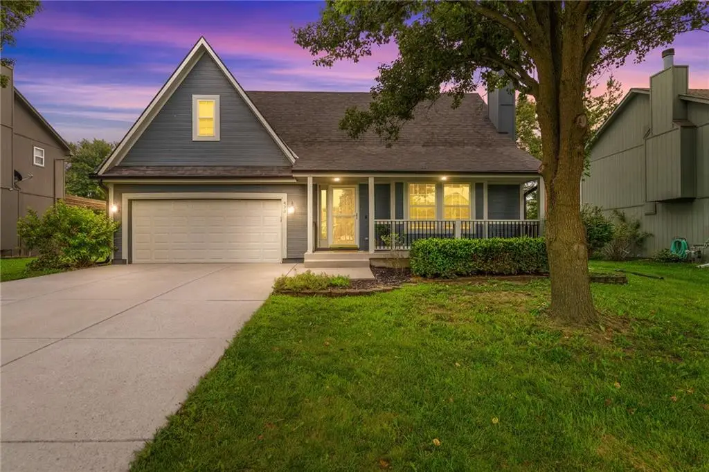 433 W Bluebird Street, Gardner, KS 66030 - #1