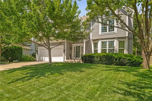 14226 W 121st Terrace, Olathe, KS 66062