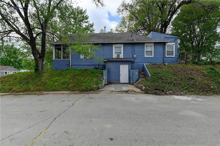 8626 Morrell Avenue, Independence, MO 64053 - #2