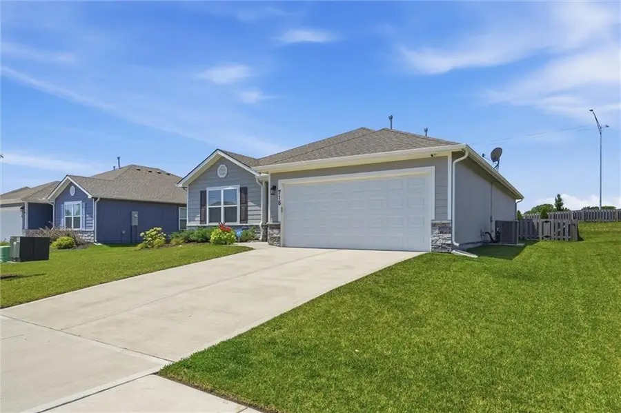 716 Bentley Drive, Belton, MO 64012 - #3