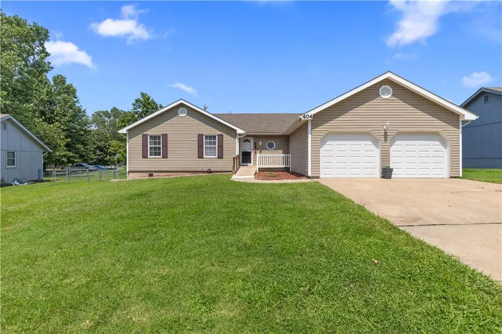 404 Oakwood Street, Harrisonville, MO 64701 - #1