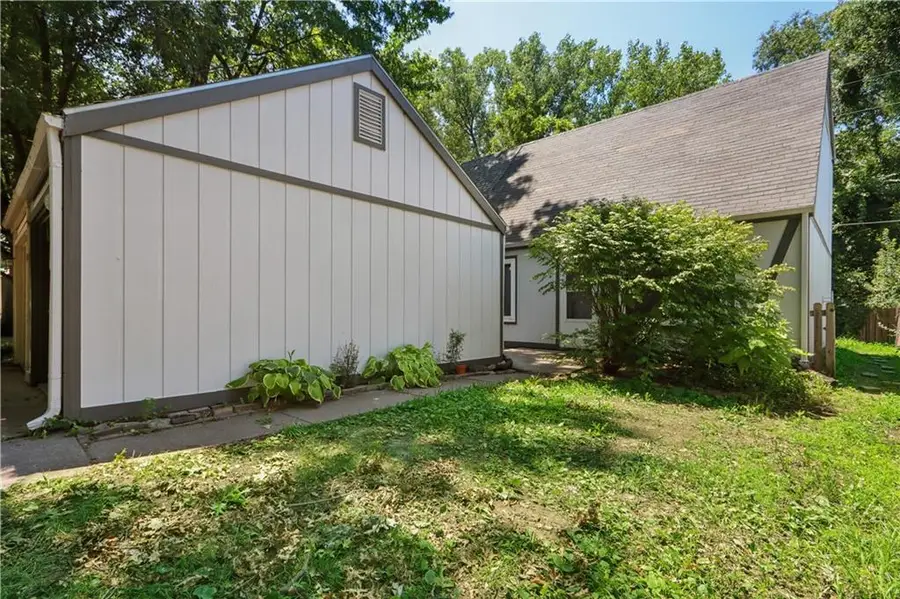 309 Northwood Lane, Lawrence, KS 66044 - #2