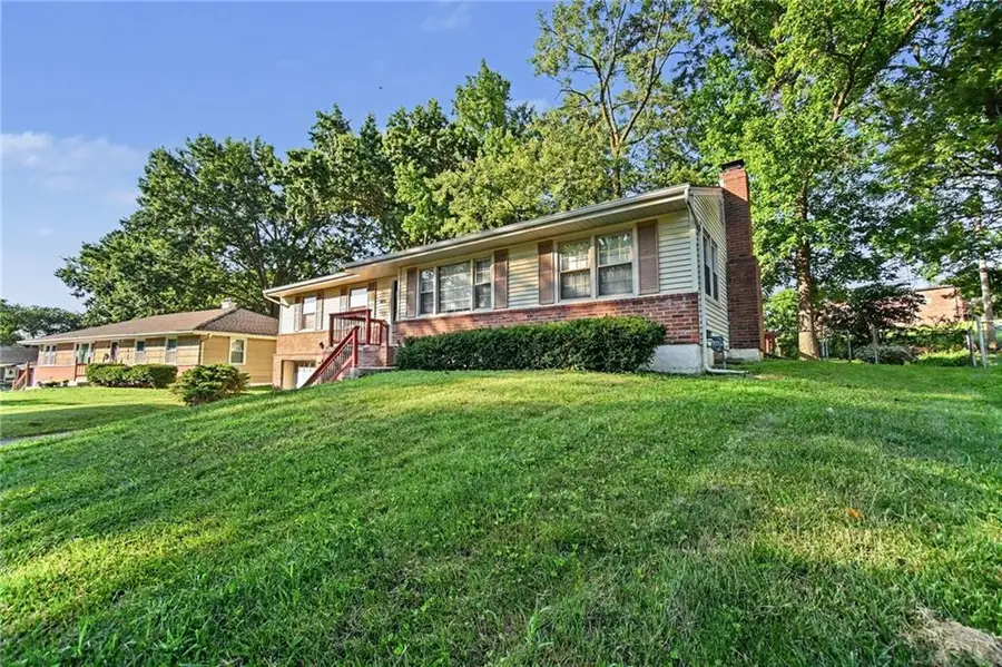 4630 NE Gladstone Avenue, Kansas City, MO 64117 - #2