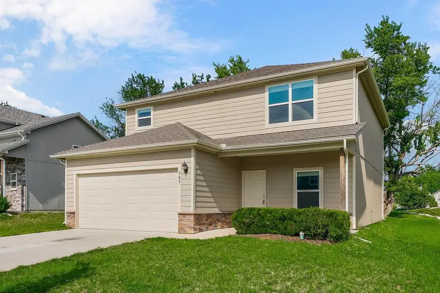 707 Roseberry Drive, Paola, KS 66071 - #2