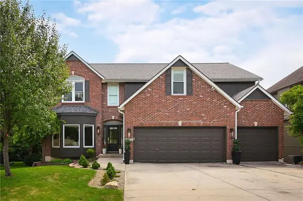 1149 SW Sunflower Drive, Lee's Summit, MO 64081