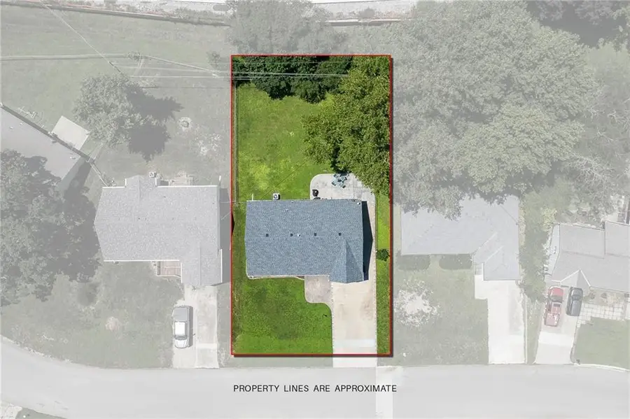 1610 Brookside Street, Saint Joseph, MO 64506 - #3