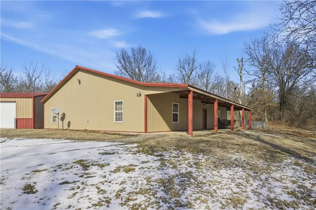 3014 W 4th Street, Pittsburg, KS 66762 - #1