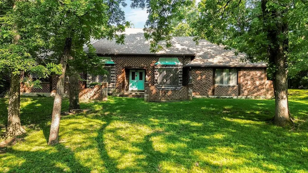 20900 Whispering Drive, Lenexa, KS 66220 - #1