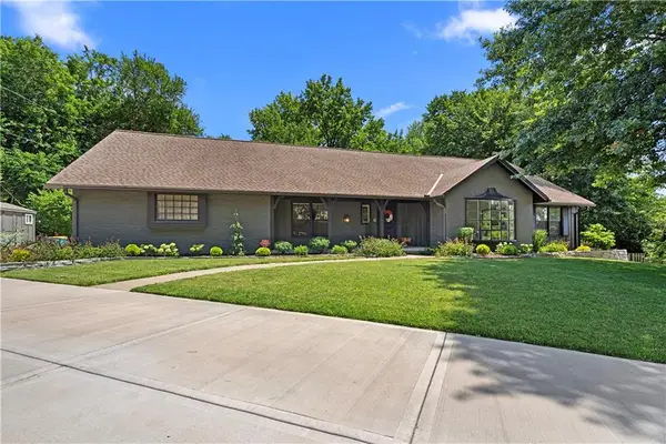 11211 Holly Street, Kansas City, MO 64114