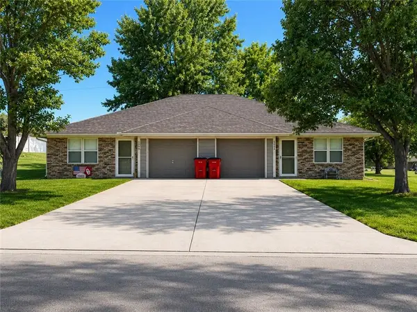 108 SE 25th Street, Oak Grove, MO 64075