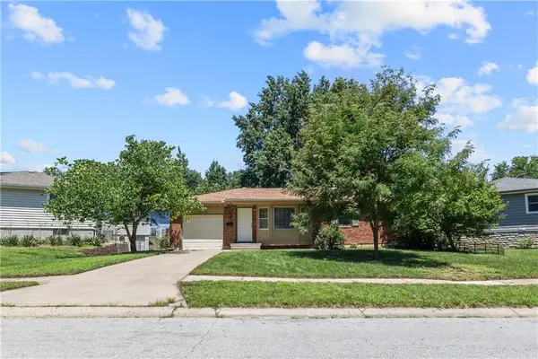 15406 E 36th Street, Independence, MO 64055