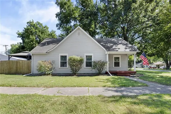 803 S Ash Street, Ottawa, KS 66067