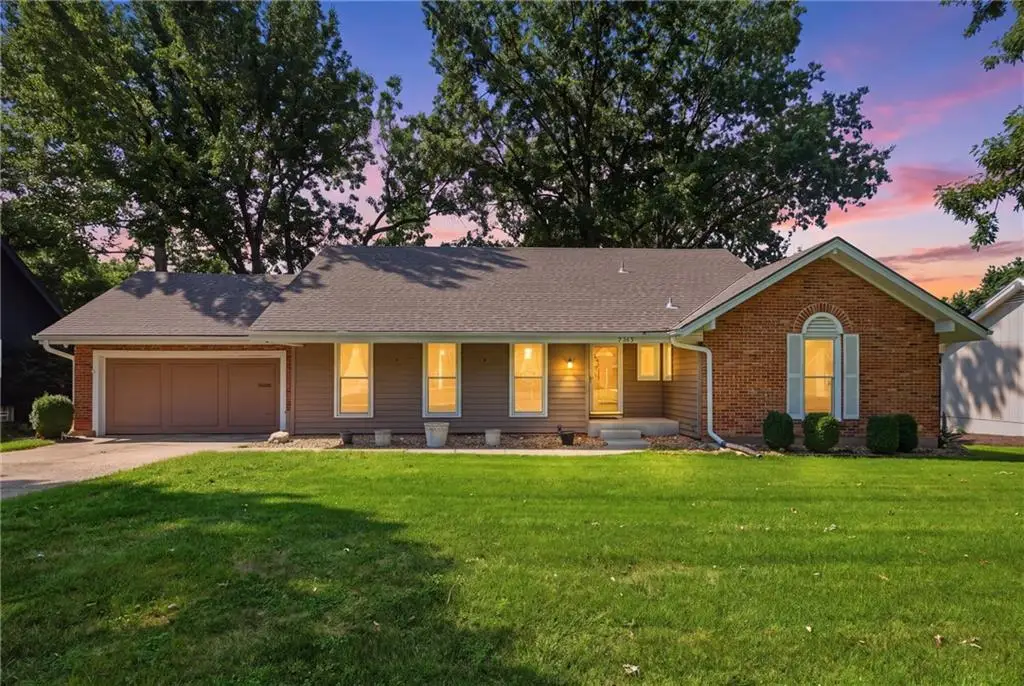 7309 W 101st Street, Overland Park, KS 66212 - #1