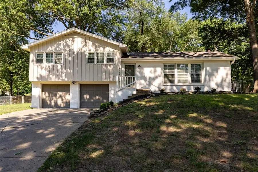 5720 N Belton Avenue, Kansas City, MO 64151 - #2