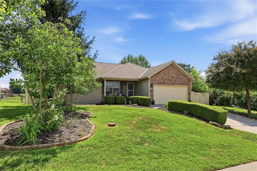 14501 Richmond Avenue, Grandview, MO 64030 - #2