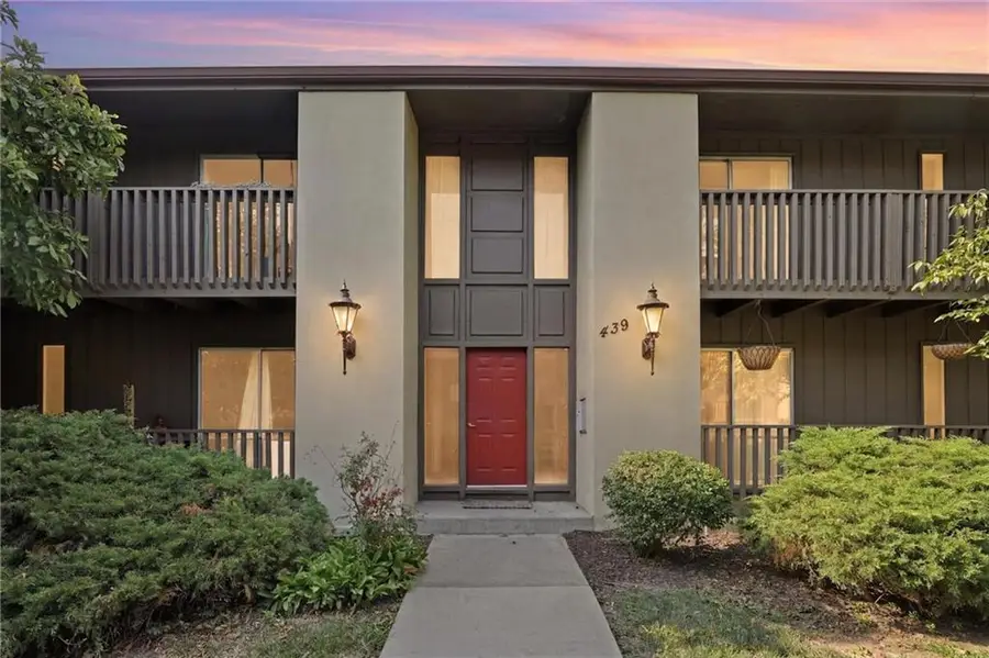 439 W 104th Street #D, Kansas City, MO 64114 - #2