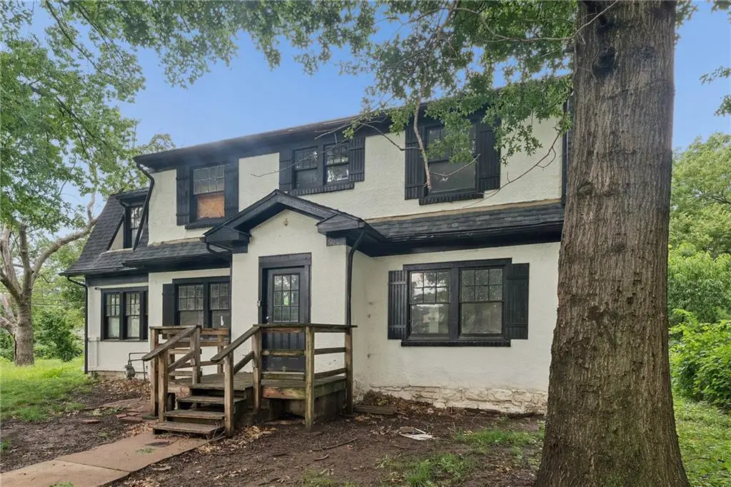 7344 Lydia Avenue, Kansas City, MO 64131 - #1