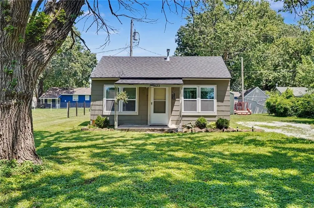 633 Oak Street, Wellsville, KS 66092 - #1