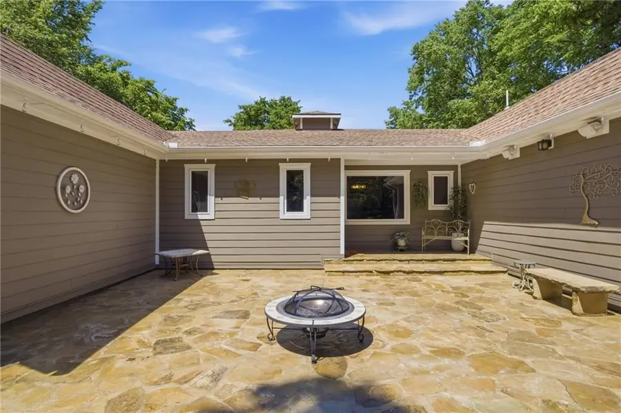 25045 W 215 Street, Spring Hill, KS 66083 - #3