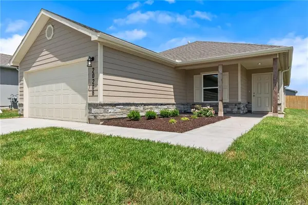 20231 W 195th Street, Spring Hill, KS 66083