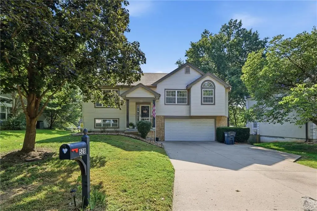 528 NW 41st Street, Blue Springs, MO 64015 - #1