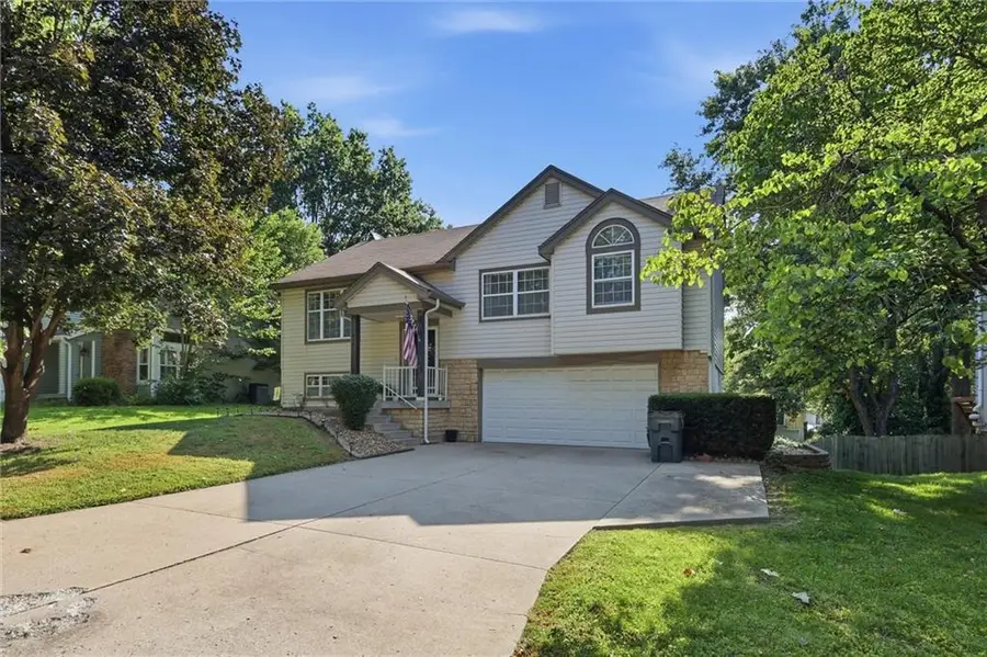 528 NW 41st Street, Blue Springs, MO 64015 - #3