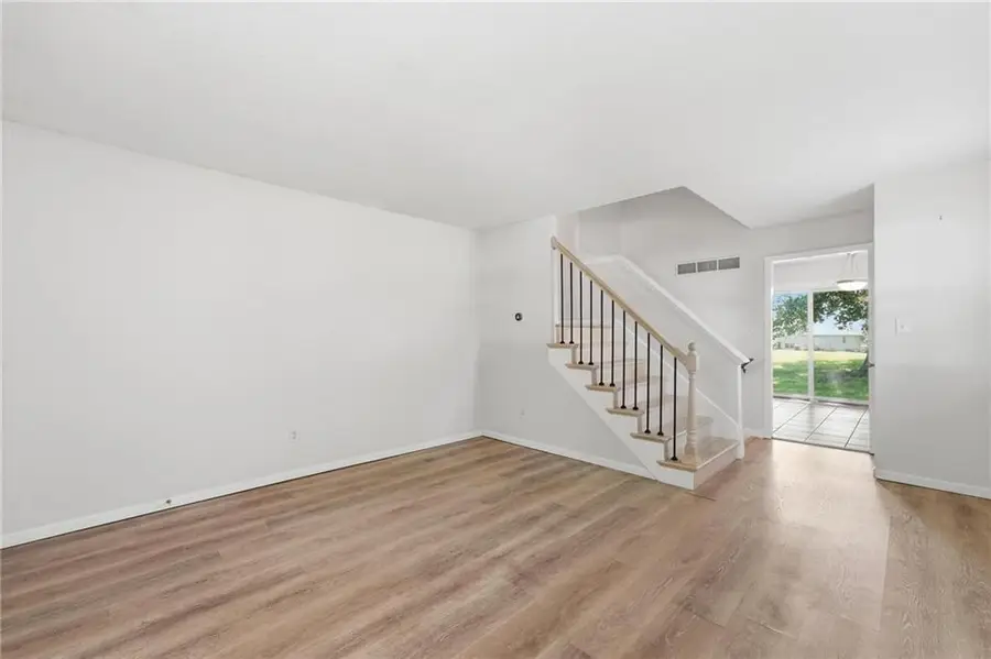 8709 N Hull Avenue, Kansas City, MO 64154 - #3