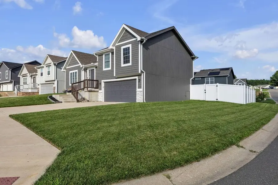 2202 Bateley Street, Saint Joseph, MO 64503 - #2