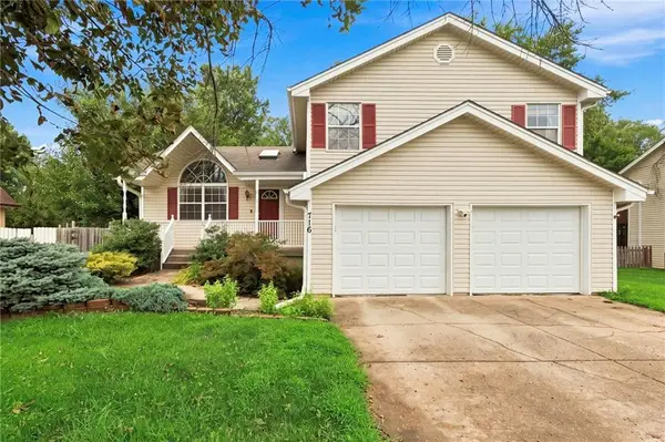 716 SE 11th Street, Lee's Summit, MO 64081