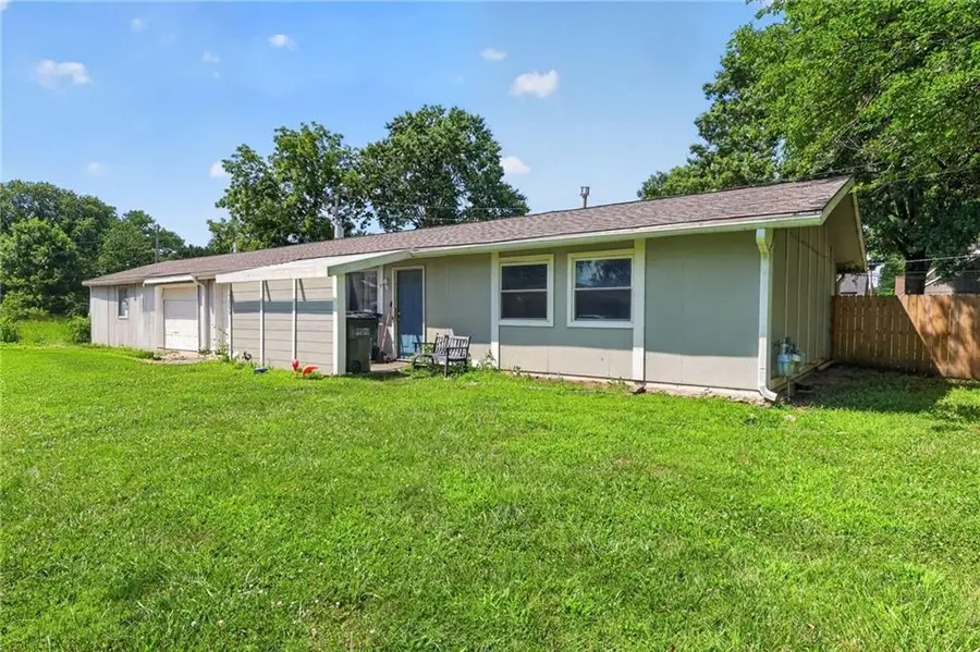 3209 Rainier Drive, Lawrence, KS 66047 - #3