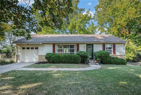 5844 Granada Lane, Fairway, KS 66205