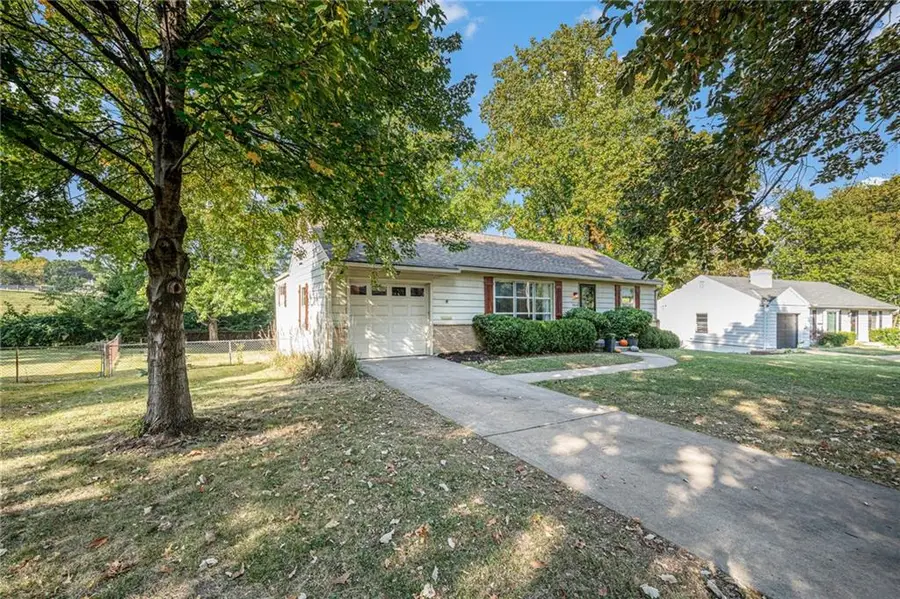 5844 Granada Lane, Fairway, KS 66205 - #2