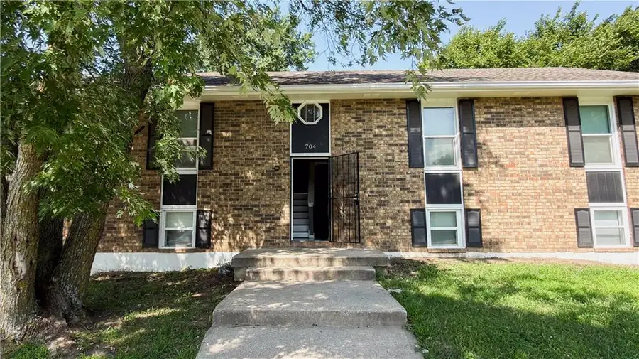 704 NE Ball Drive, Lees Summit, MO 64086 - #2