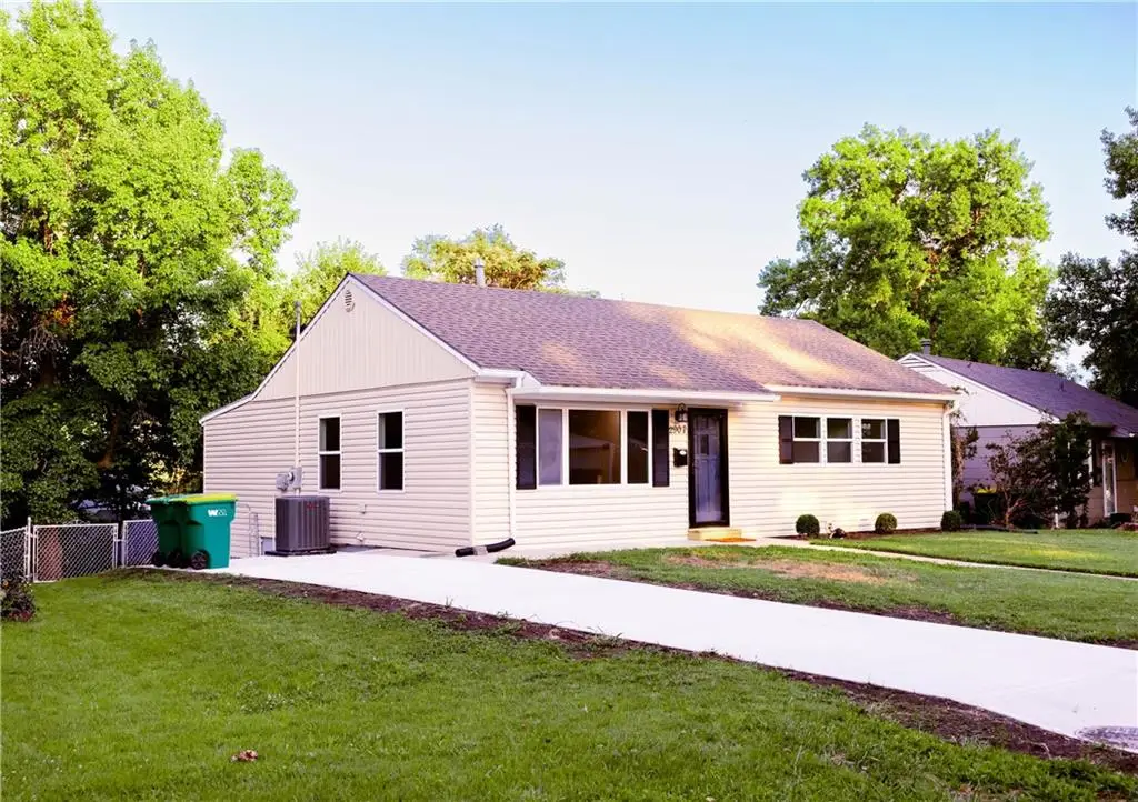 2907 S 25th Street, Kansas City, KS 66106 - #1