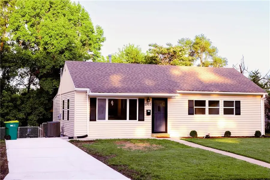 2907 S 25th Street, Kansas City, KS 66106 - #2
