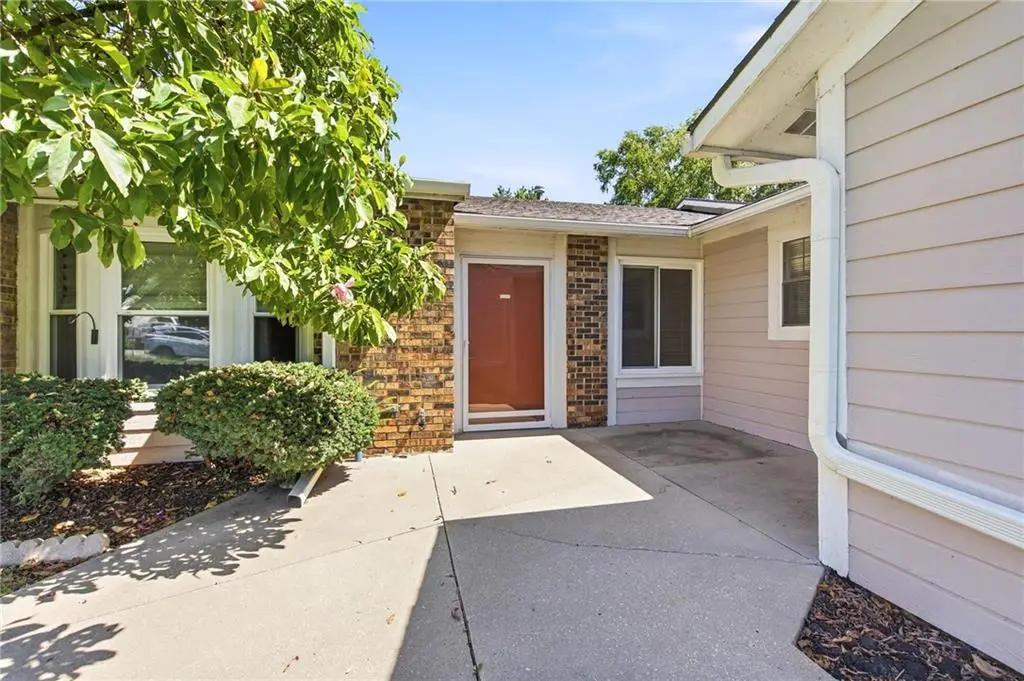 1314 W Jenkins Boulevard, Raymore, MO 64083 - #1