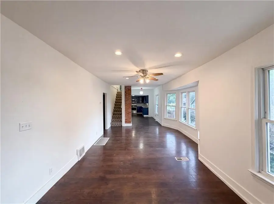 1316 E 44th Street, Kansas City, MO 64110 - #3