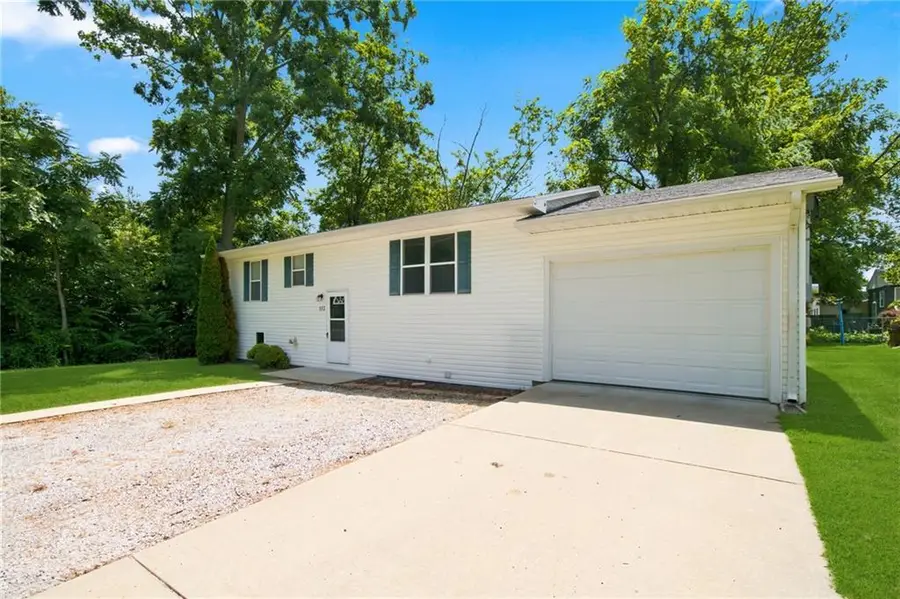 113 W 10th Street, Carrollton, MO 64633 - #2