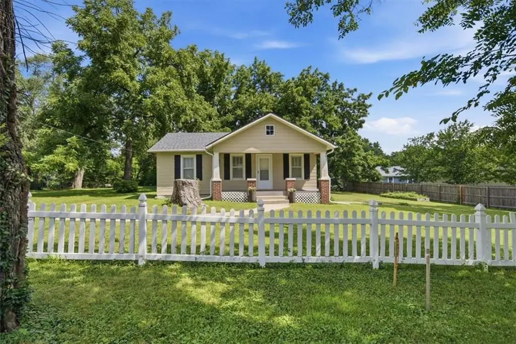 11920 W 51st Street, Shawnee, KS 66216 - #1