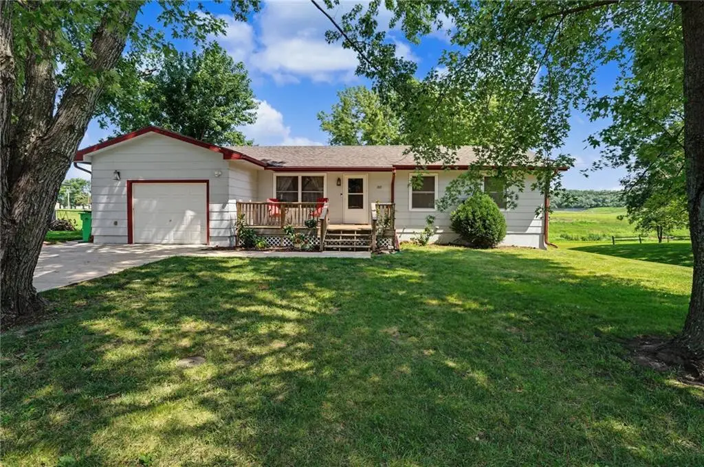707 E 3rd Street, Ottawa, KS 66067 - #1