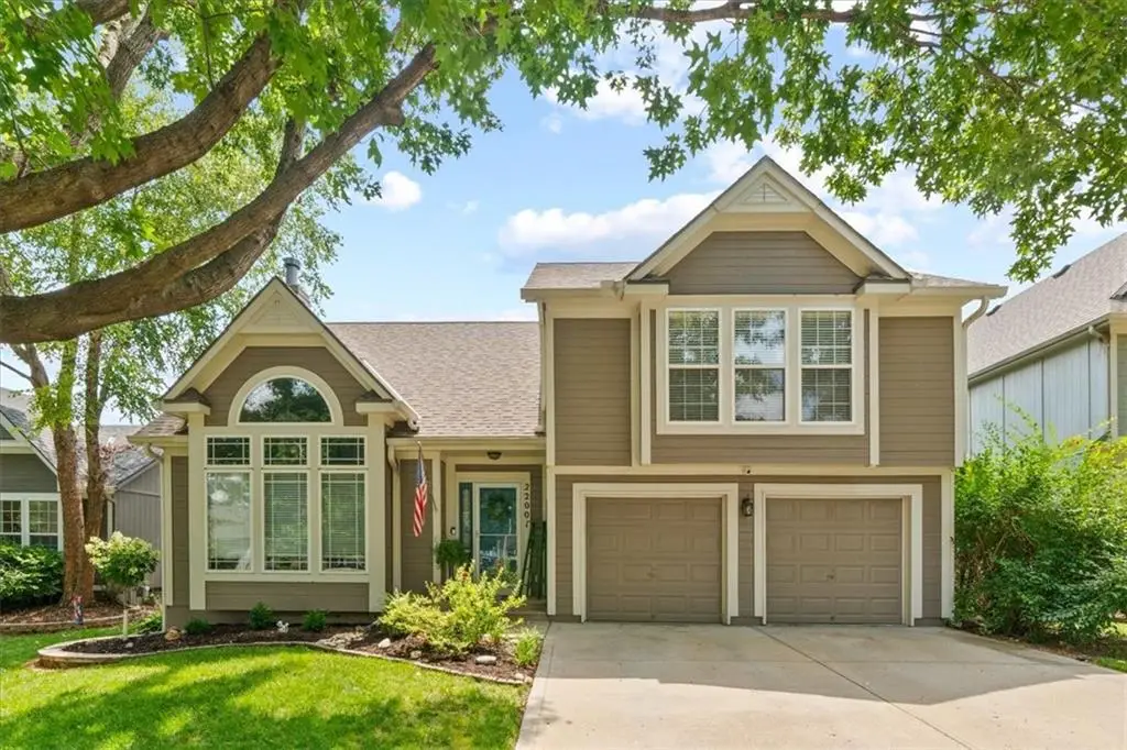 22001 W 51st Terrace, Shawnee, KS 66226 - #1