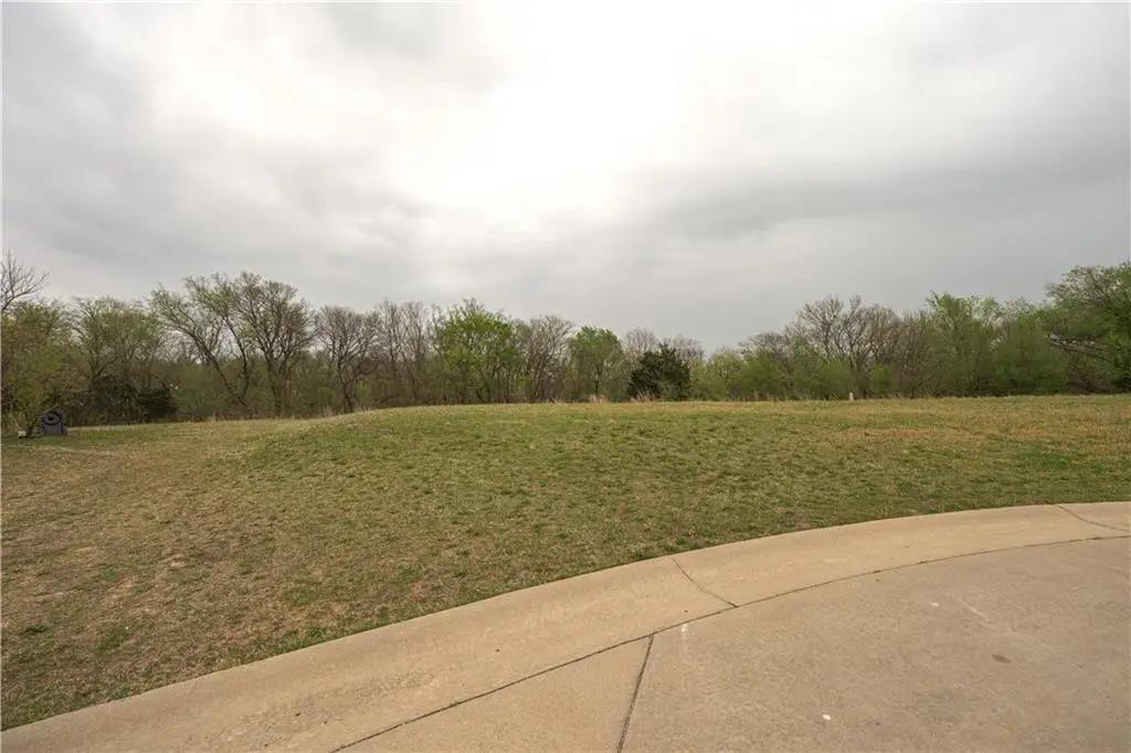 306 E John Street, Coffeyville, KS 67337 - #1