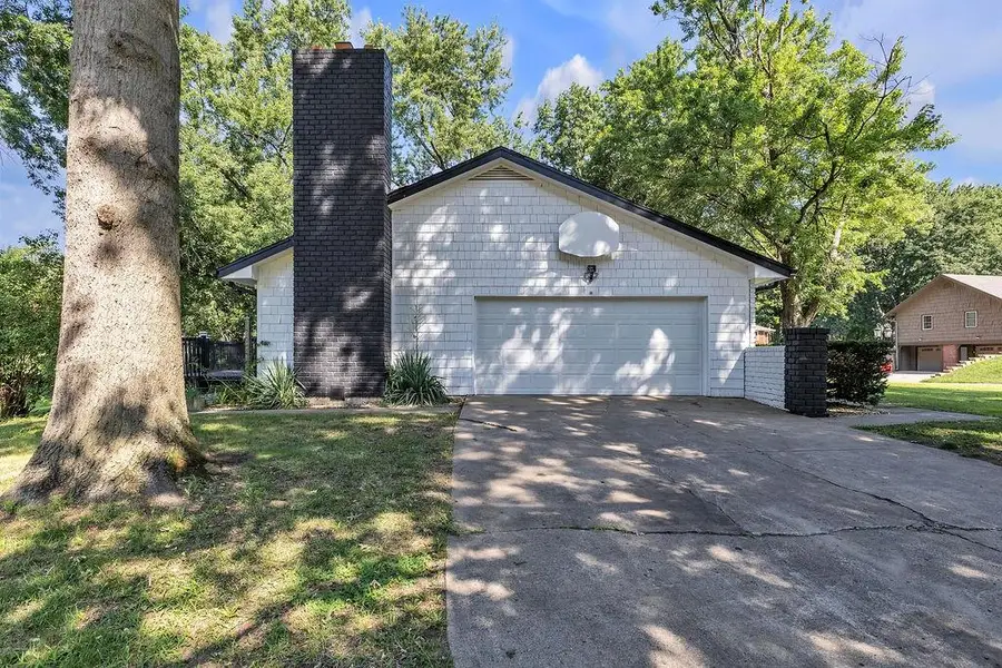 4806 Stonecrest Terrace, Saint Joseph, MO 64506 - #2