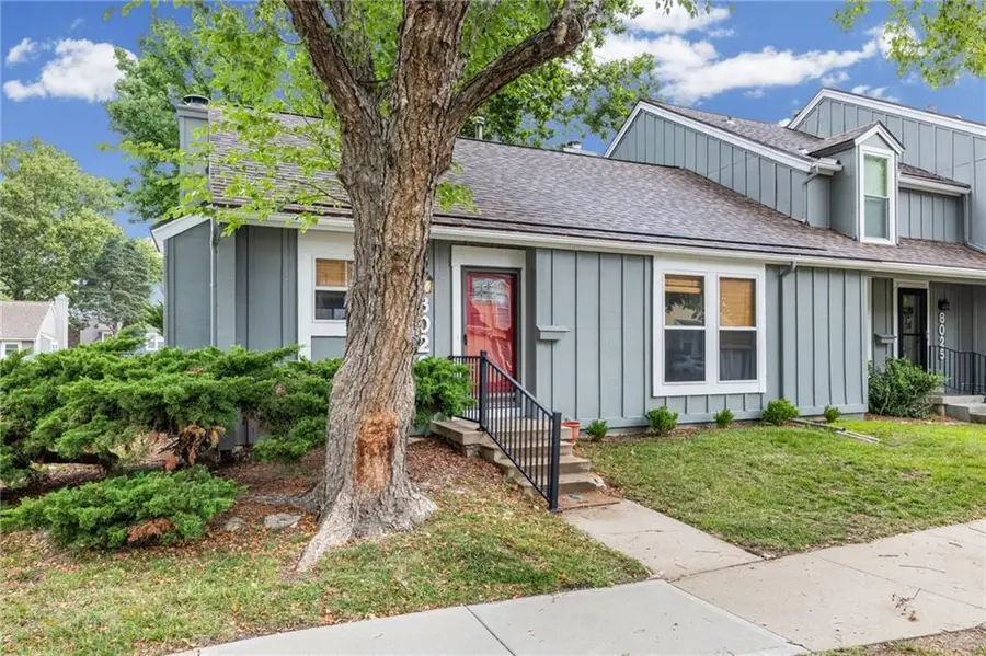 8023 Halsey Street, Lenexa, KS 66215 - #2