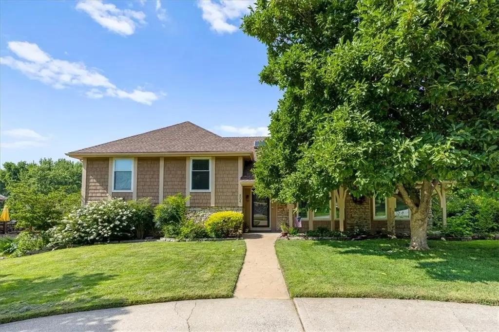 804 Tam O Shanter Drive, Kansas City, MO 64145 - #1